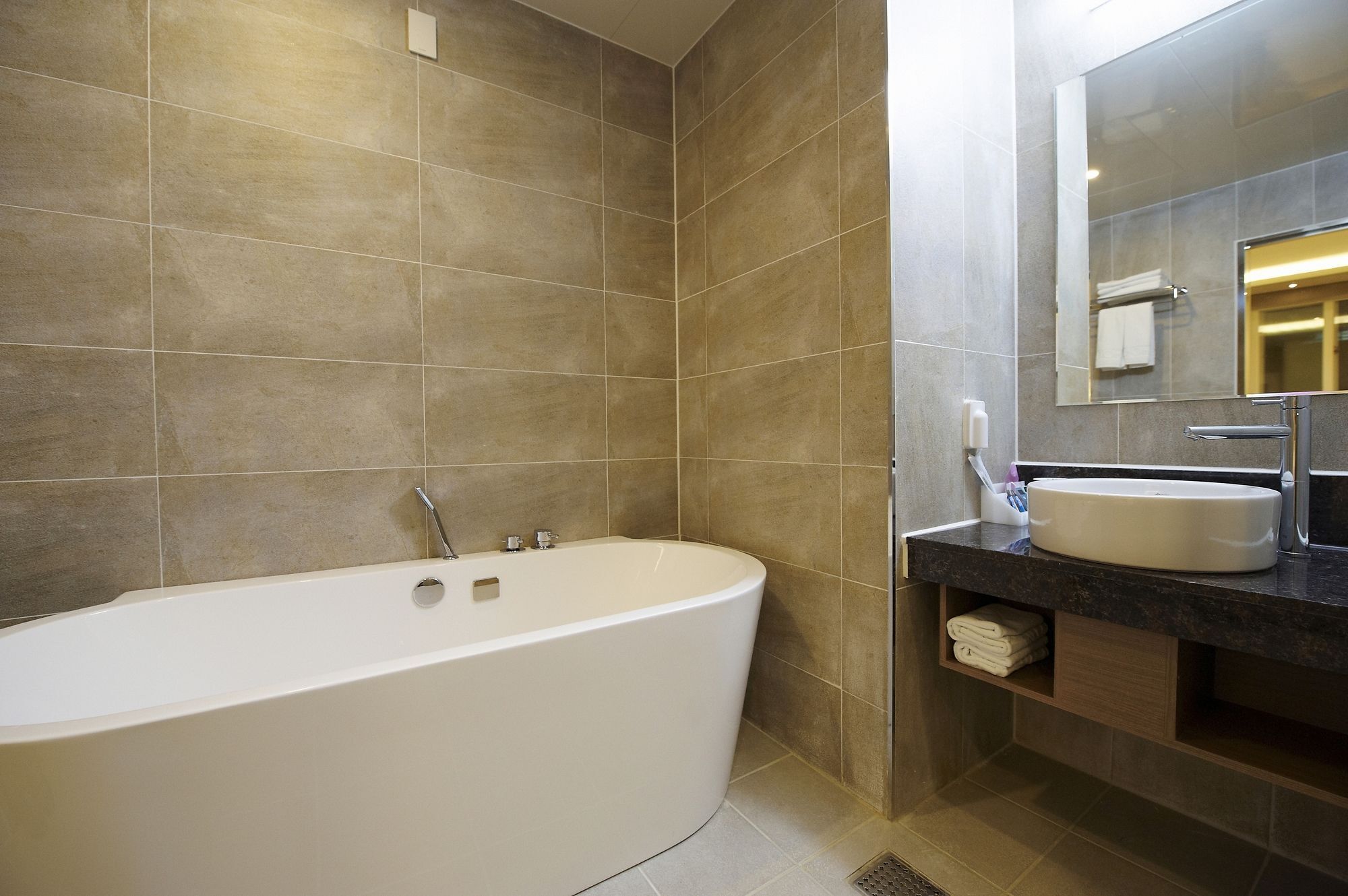 โฮเต็ลบี Hotel Gwangju Metropolitan City ภายนอก รูปภาพ